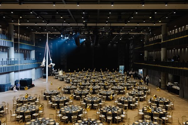 Gala večeře pro DSM 