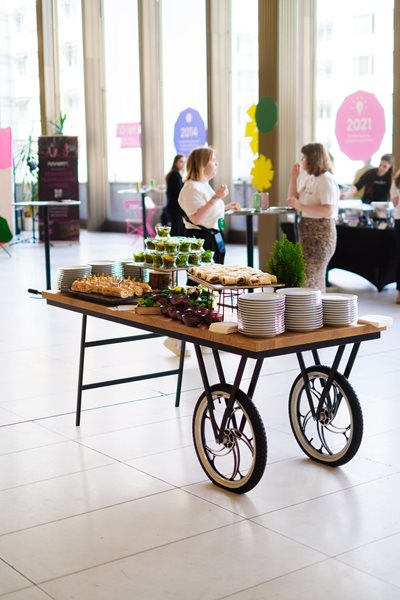 Konference #holkyzmarketingu